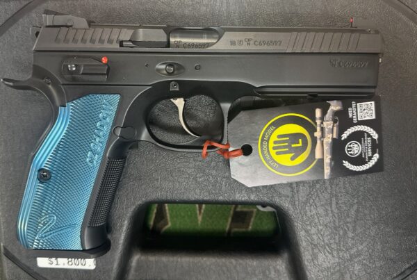 CZ SHADOW 2 WITH 4 MAGS AND CASED