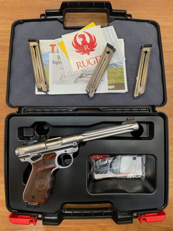 RUGER MKIV 22LR HUNTER STAINLESS – TARGET GRIPS 174MM W/ 4 MAGS TOTAL IN ORIG. CASE